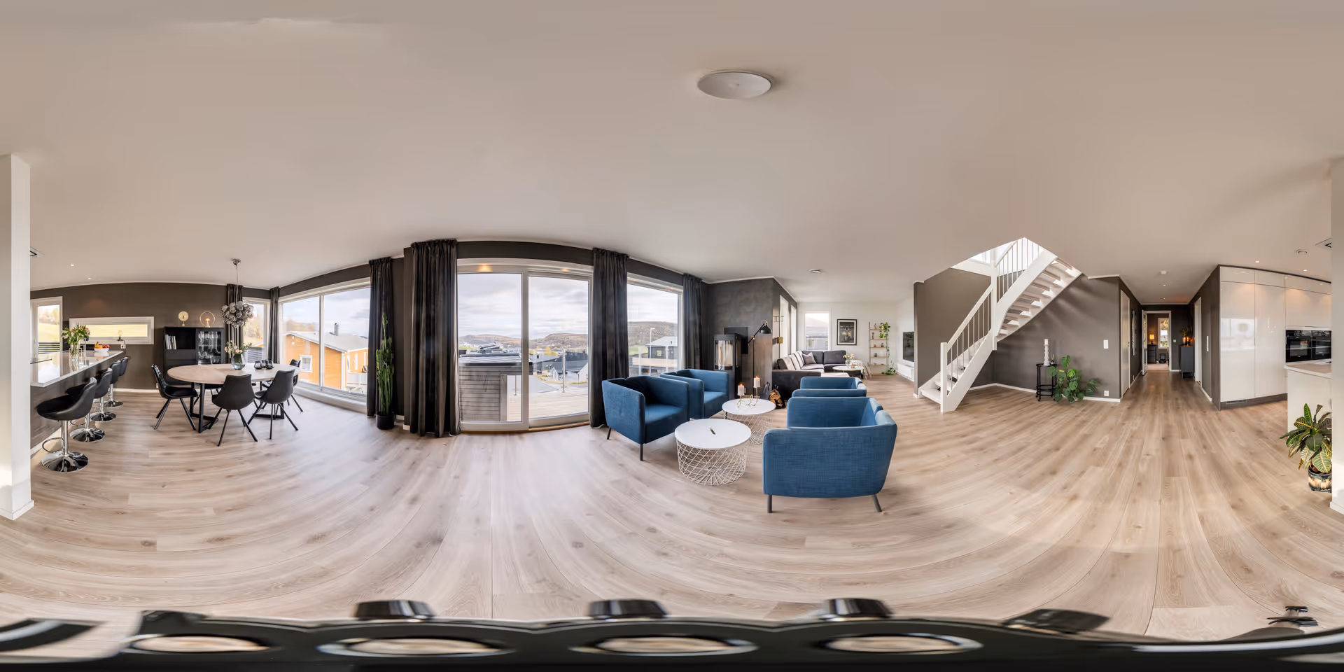 Commercial property stitched panorama with high detail before